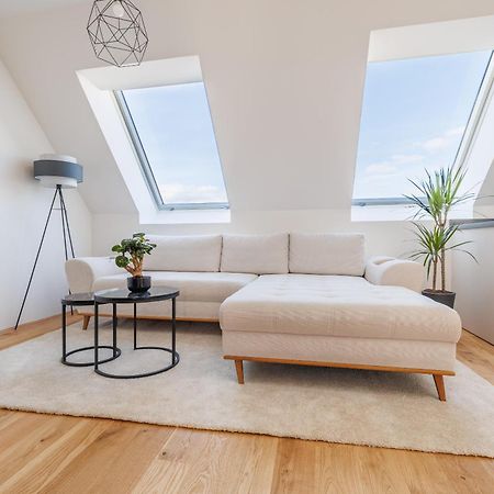Symphony Apartments 38 - Modern Loft With Terrace And Grill In Central Location Виена Екстериор снимка