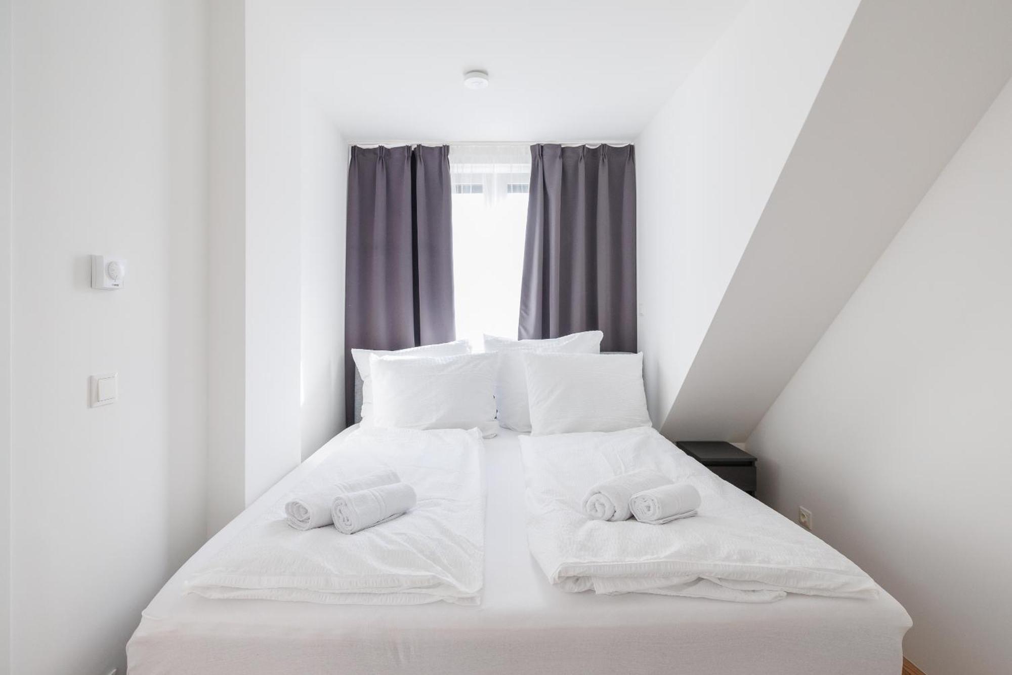 Symphony Apartments 38 - Modern Loft With Terrace And Grill In Central Location Виена Екстериор снимка